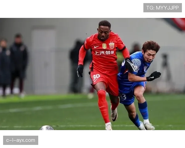 亚冠联赛最佳球员揭晓，表现亮眼新星引期待