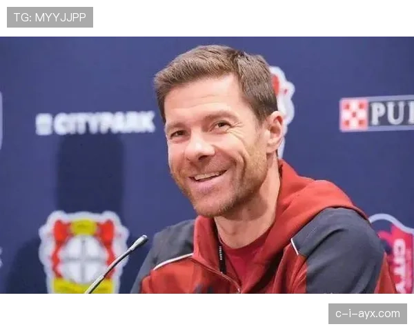 阿隆索关键传球失误送礼,球队痛失好局,状态回暖仍需提升 阿隆索关键传球失误送礼,球队痛失好局,状态回暖仍需提升