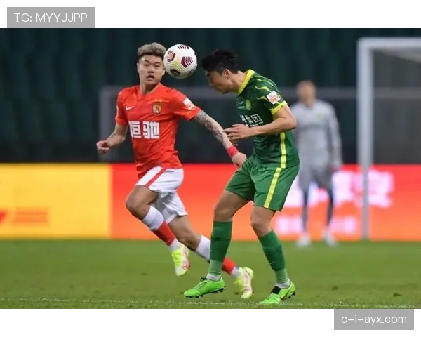 国安掀起换帅风暴,杨立瑜弃用引发争议,球队中坚失衡的危机究竟如何解决? 国安掀起换帅风暴,杨立瑜弃用引发争议,球队中坚失衡的危机究竟如何解决?