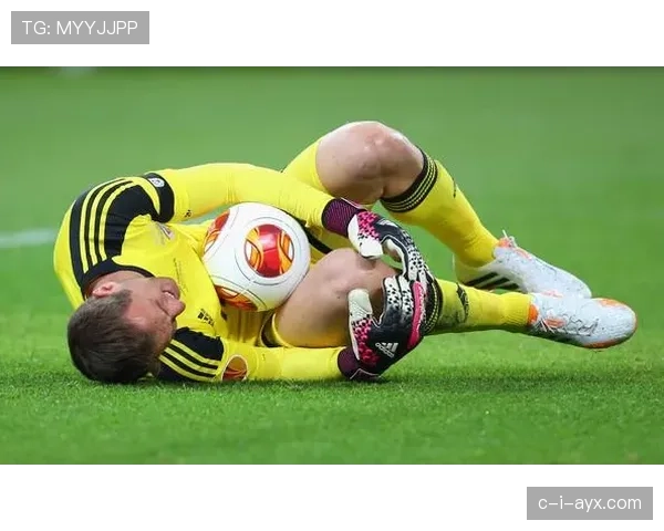 奥布拉克密集防守中连续极限扑救解析 奥布拉克密集防守中连续极限扑救解析